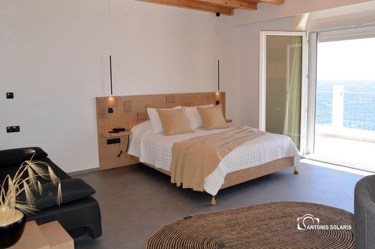 Nisaki Hotel & Elite Suites Ermoupoli Bagian luar foto
