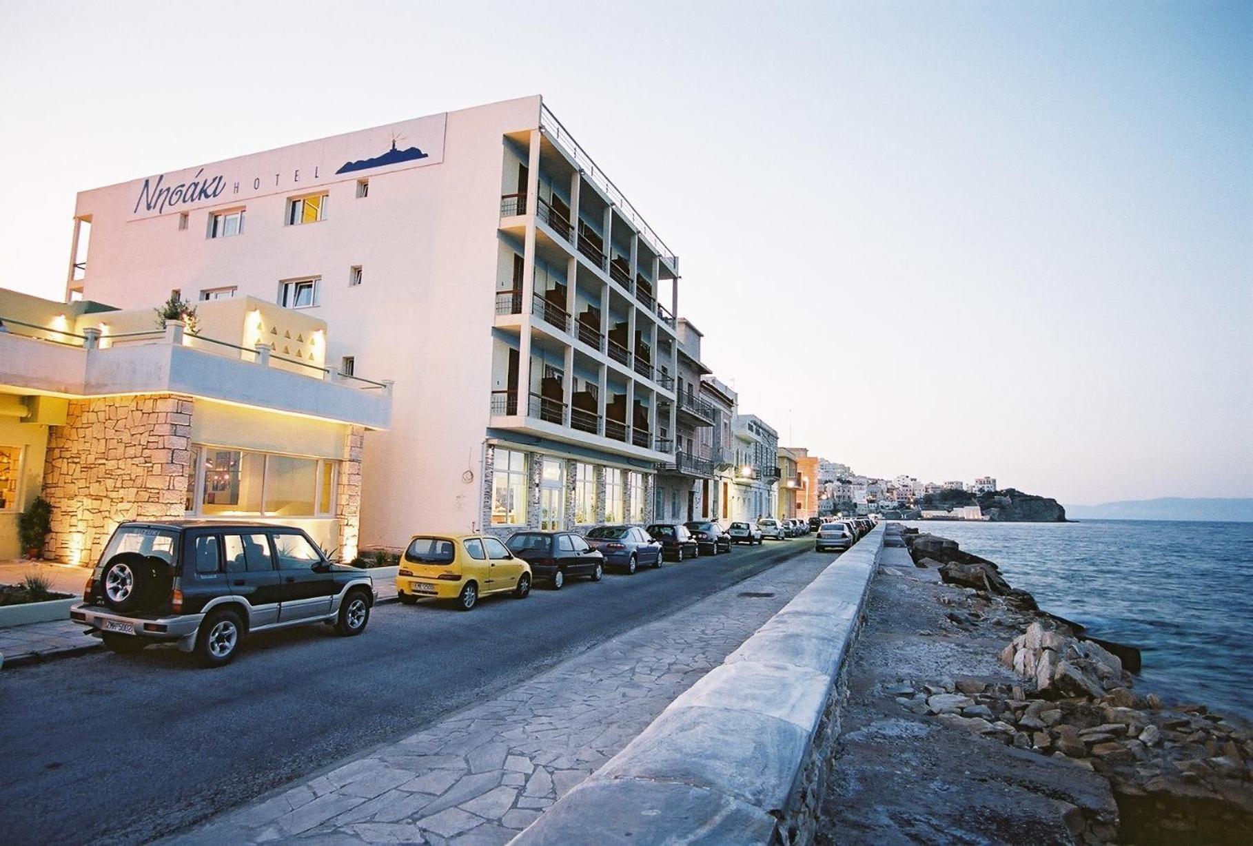 Nisaki Hotel & Elite Suites Ermoupoli Bagian luar foto