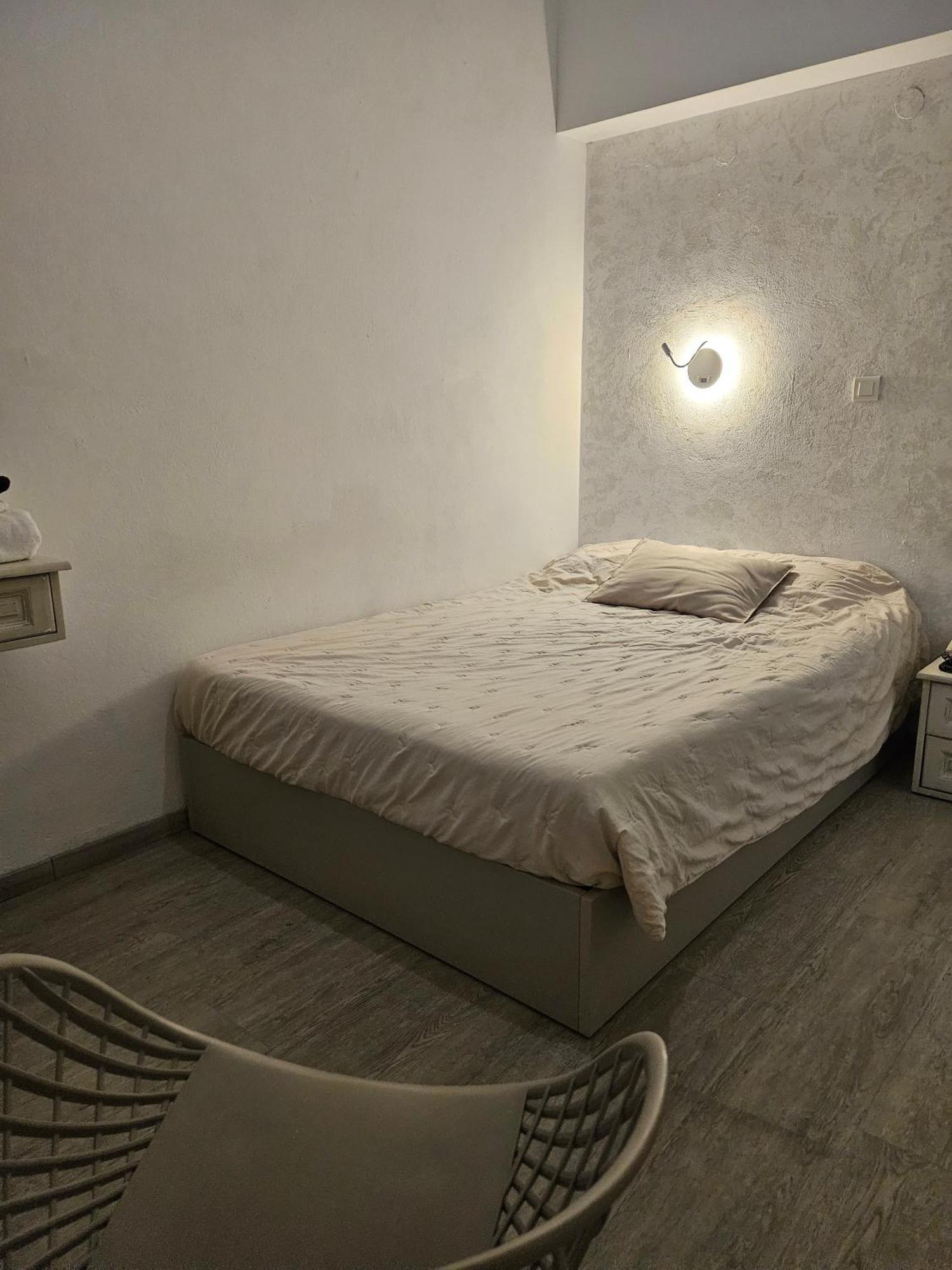 Nisaki Hotel & Elite Suites Ermoupoli Bagian luar foto