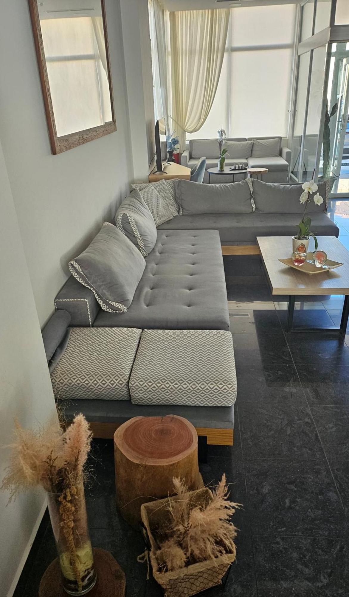 Nisaki Hotel & Elite Suites Ermoupoli Bagian luar foto