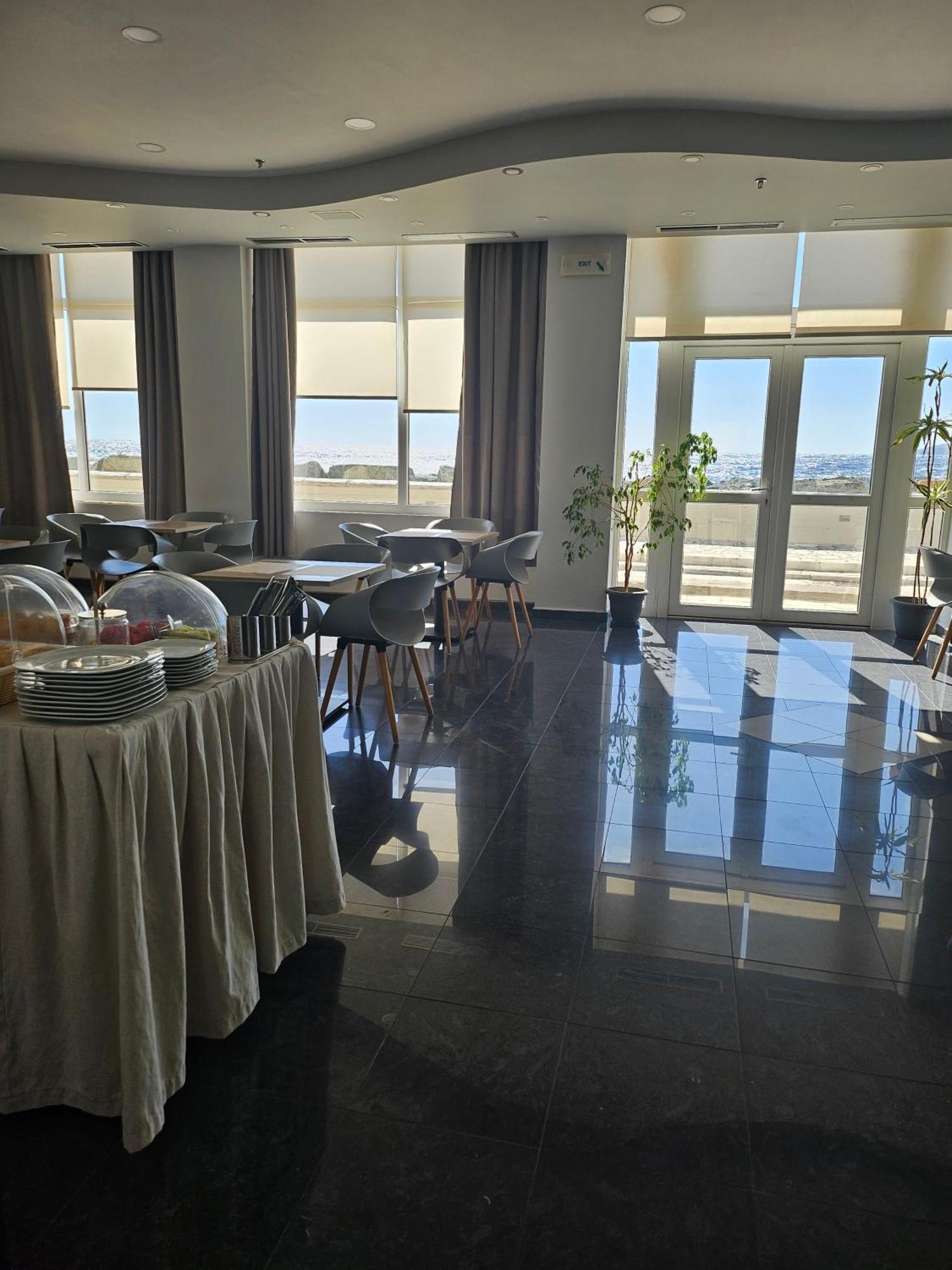 Nisaki Hotel & Elite Suites Ermoupoli Bagian luar foto